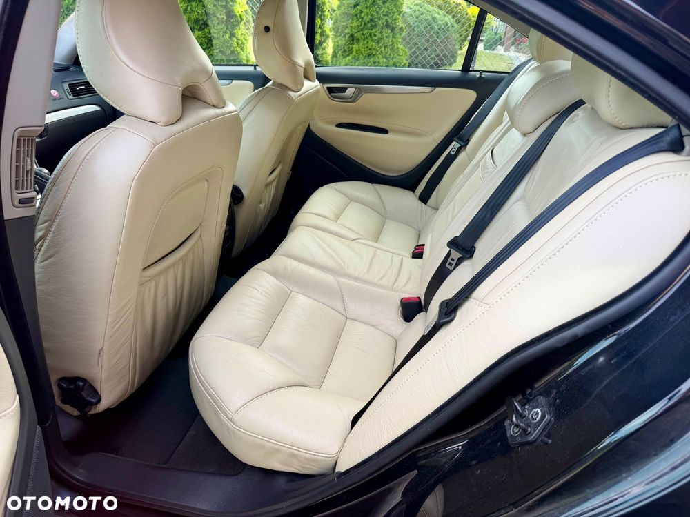 Volvo S60 2.4 Summum - 11