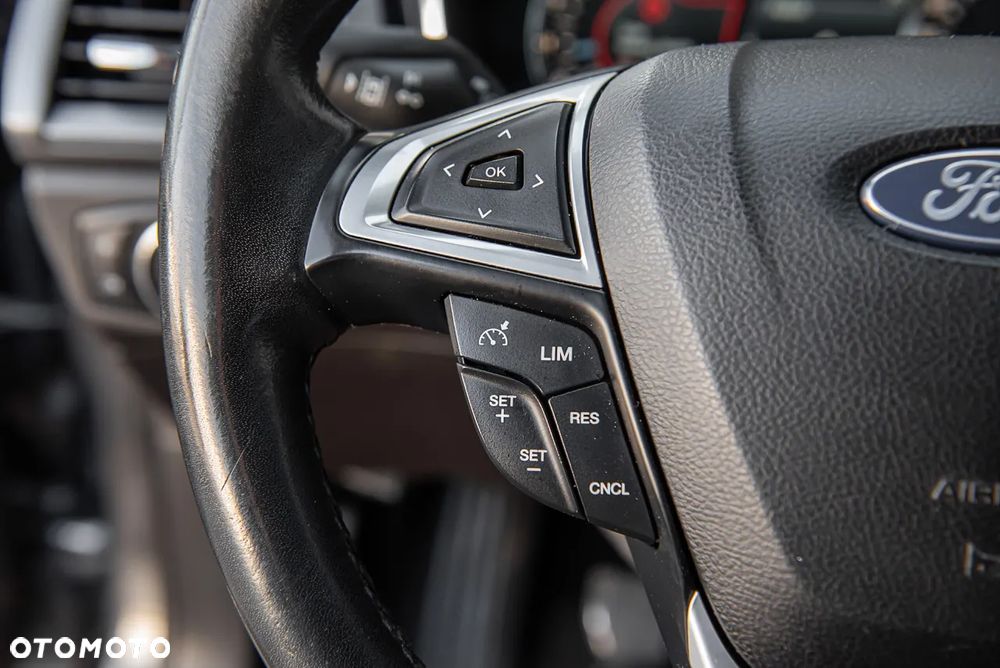 Ford Mondeo 2.0 TDCi Titanium - 23