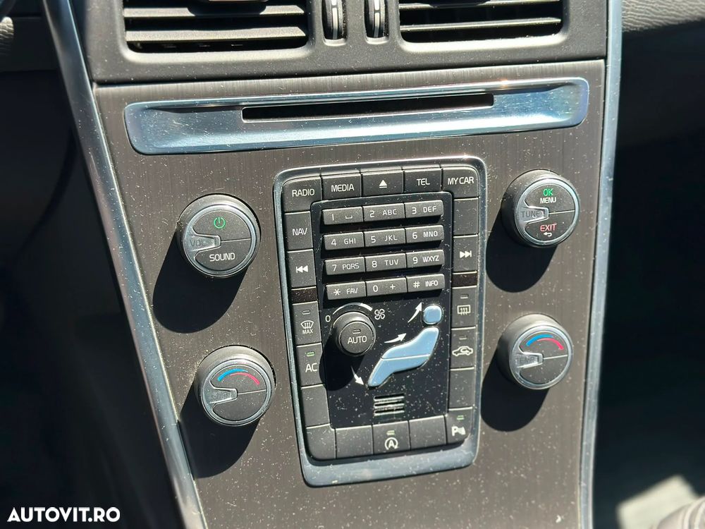 Volvo XC 60 D3 Start-Stop Momentum - 22
