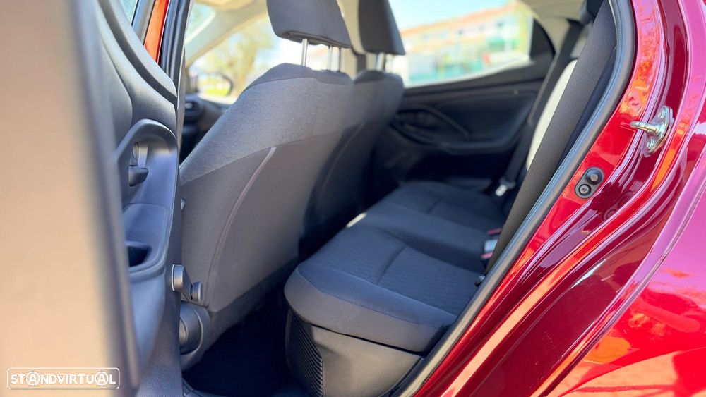 Toyota Yaris 1.5 HDF Comfort Plus - 13