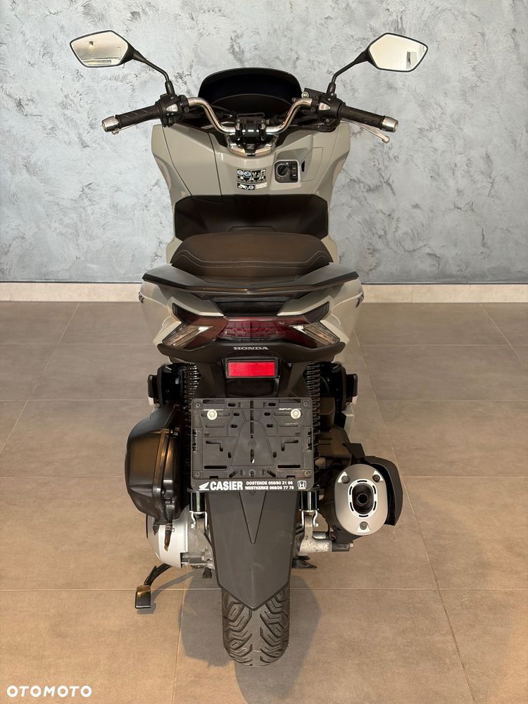 Honda PCX - 8
