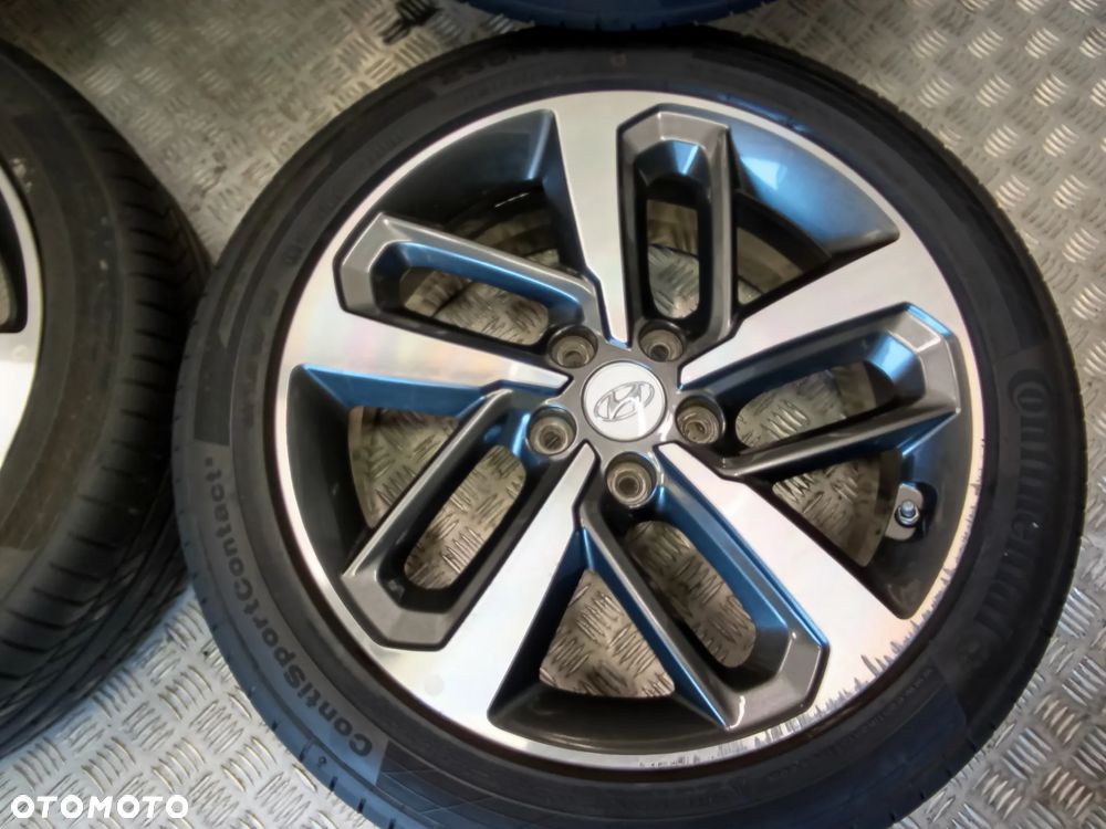 Koła Hyundai Kona Genesis I40 7,5Jx18 et52 5x114,3 7,3mm - 3