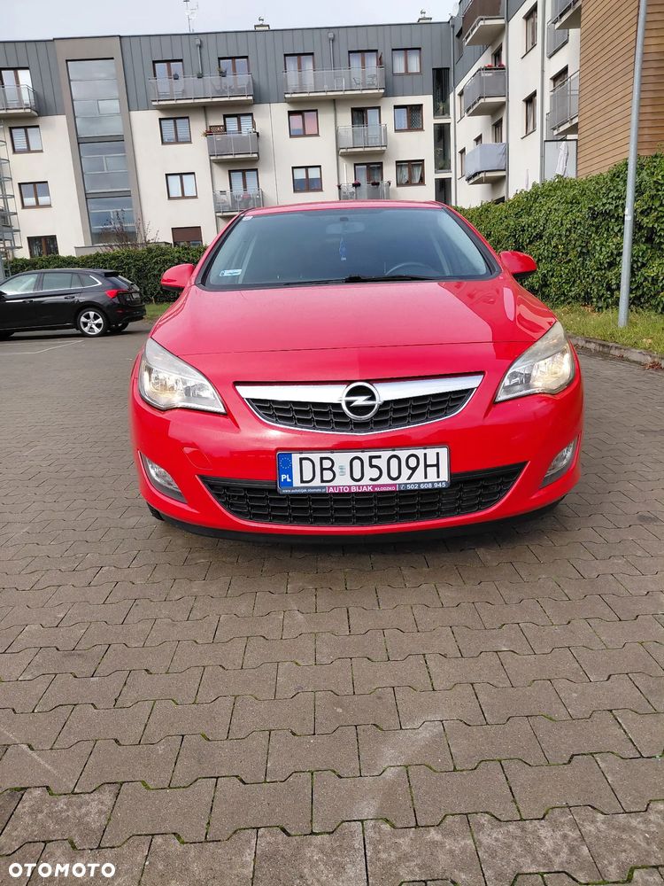 Opel Astra IV 1.4 Cosmo - 1