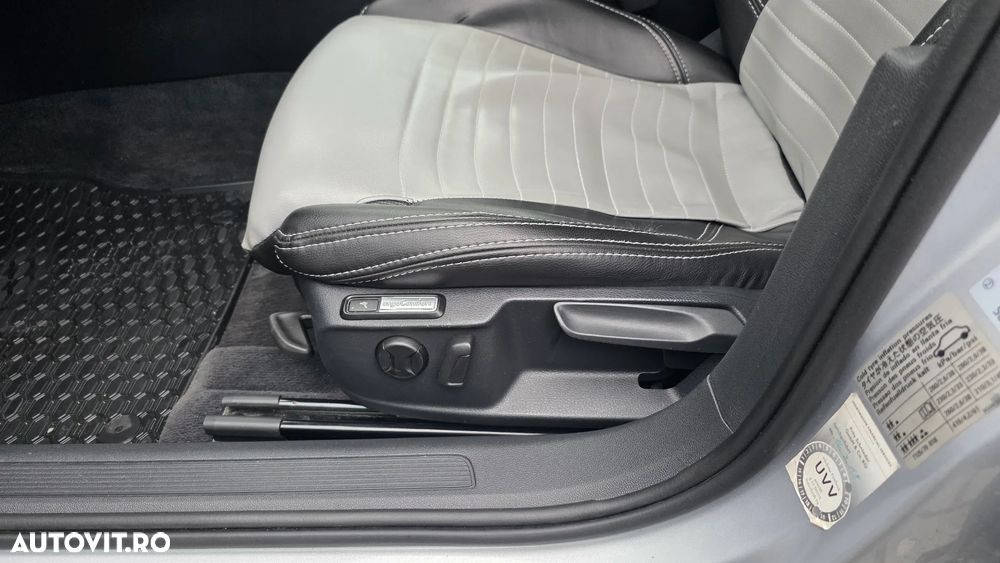 Volkswagen Passat 2.0 TDI DSG Highline - 8