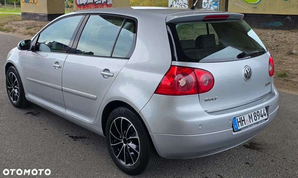 Volkswagen Golf V 2.0 FSI Comfortline DSG - 6