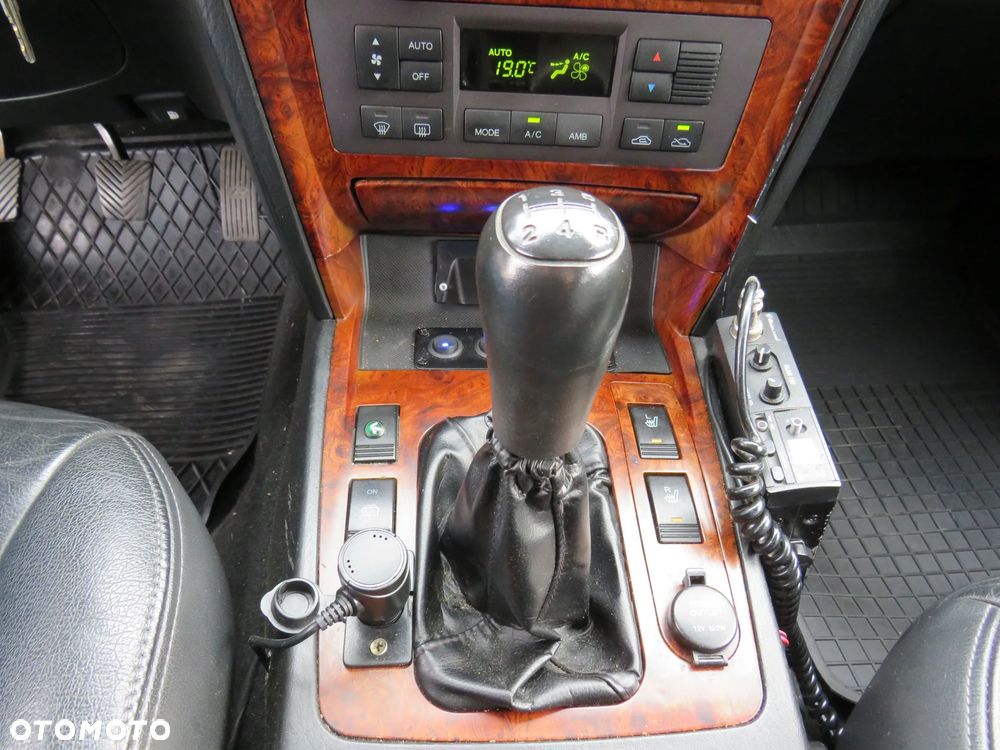 Hyundai Terracan 2.9 CRDi Middle - 25