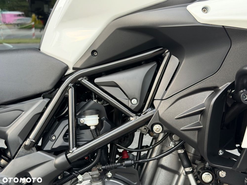 Benelli TRK 502 - 17