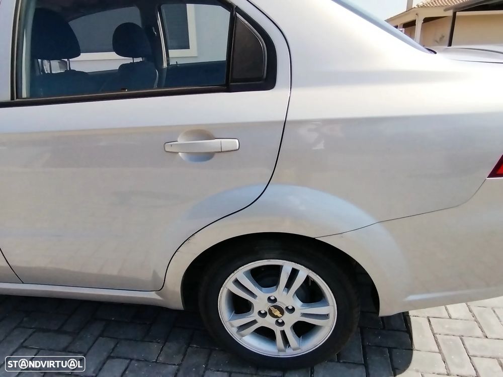 Chevrolet Aveo 1.2 LS Bi-Fuel - 14