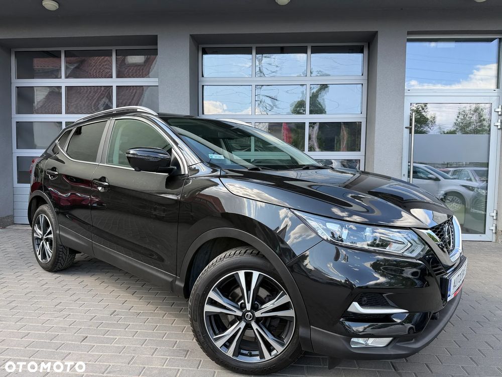 Nissan Qashqai 1.3 DIG-T N-Connecta DCT - 1
