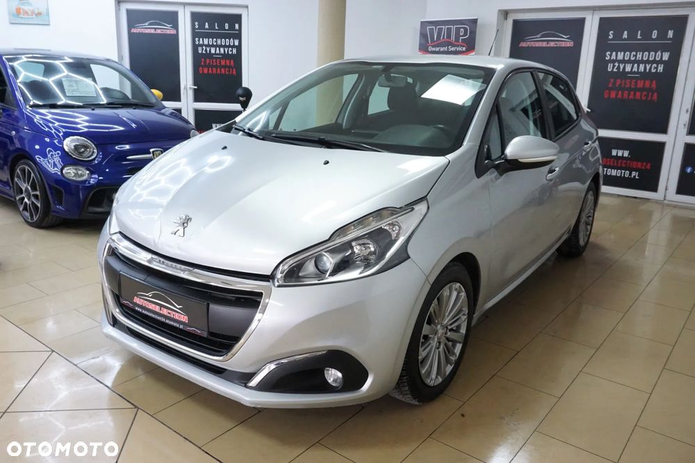 Peugeot 208 - 6