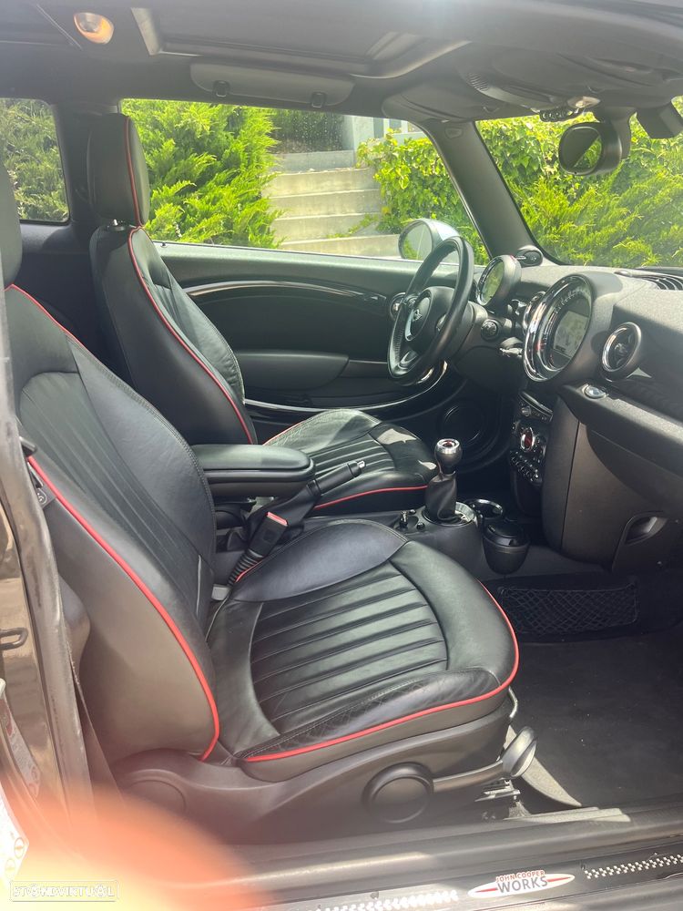 MINI Coupé John Cooper Works - 13