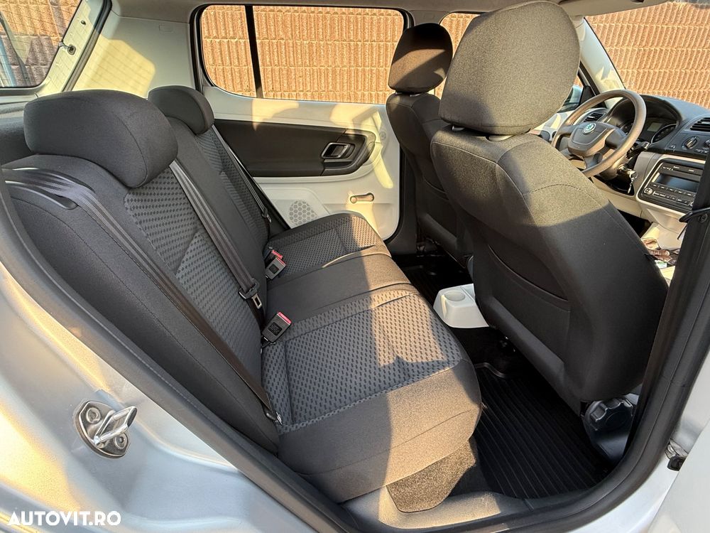 Skoda Fabia 1.2 HTP Ambiente - 9