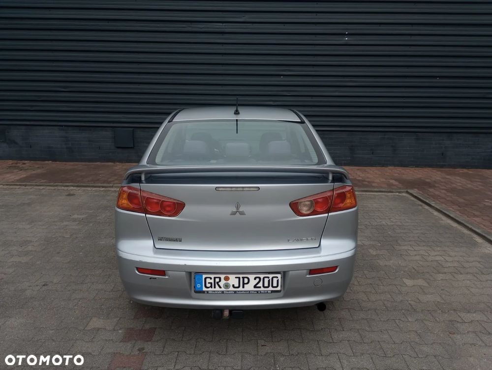 Mitsubishi Lancer 1.8 Intense - 6
