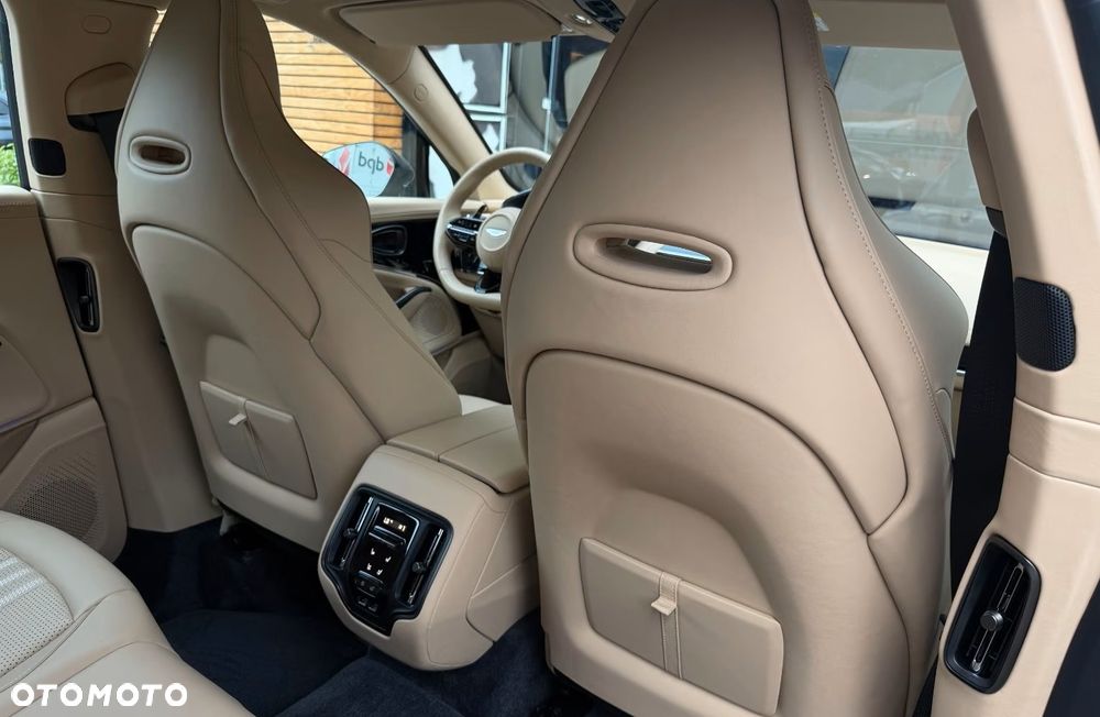 Aston Martin DBX707 - 17