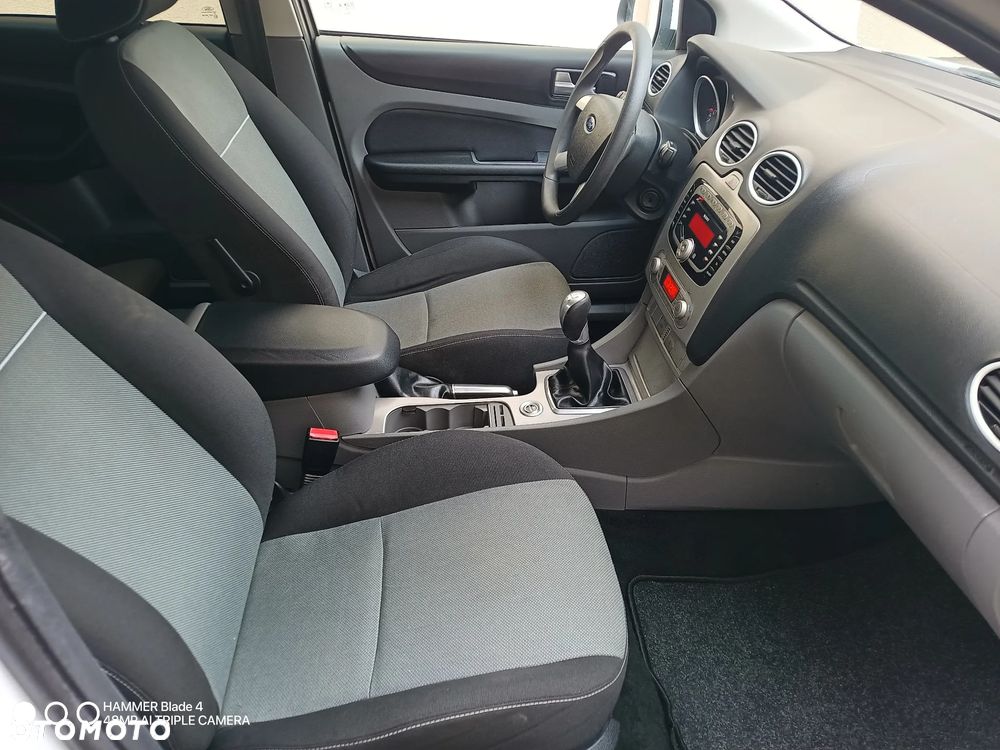 Ford Focus 1.8 Titanium - 15