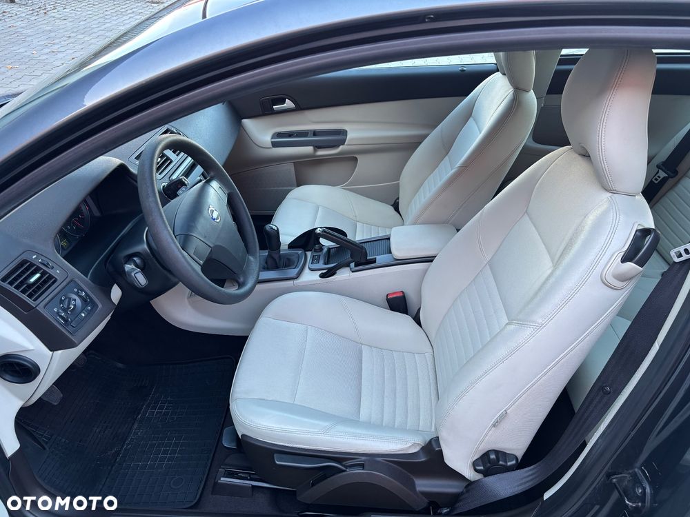 Volvo C30 1.6D DRIVe Momentum - 9