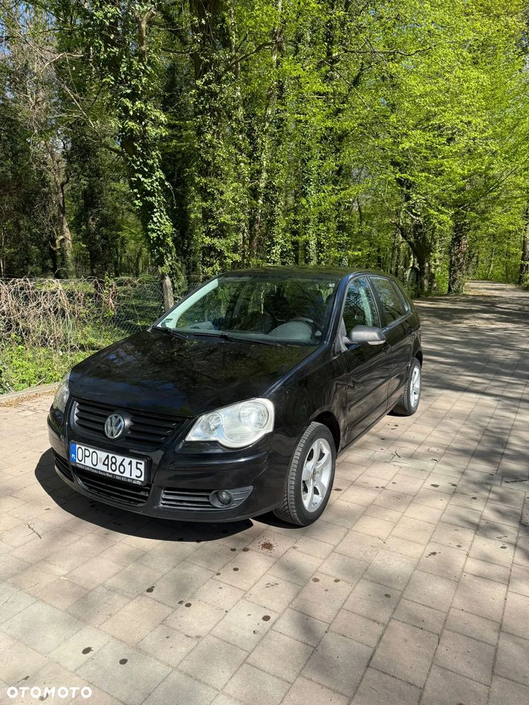 Volkswagen Polo 1.4 16V Comfortline - 1