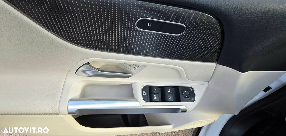 Mercedes-Benz GLB 220 d 4MATIC 8G-DCT AMG Line - 36