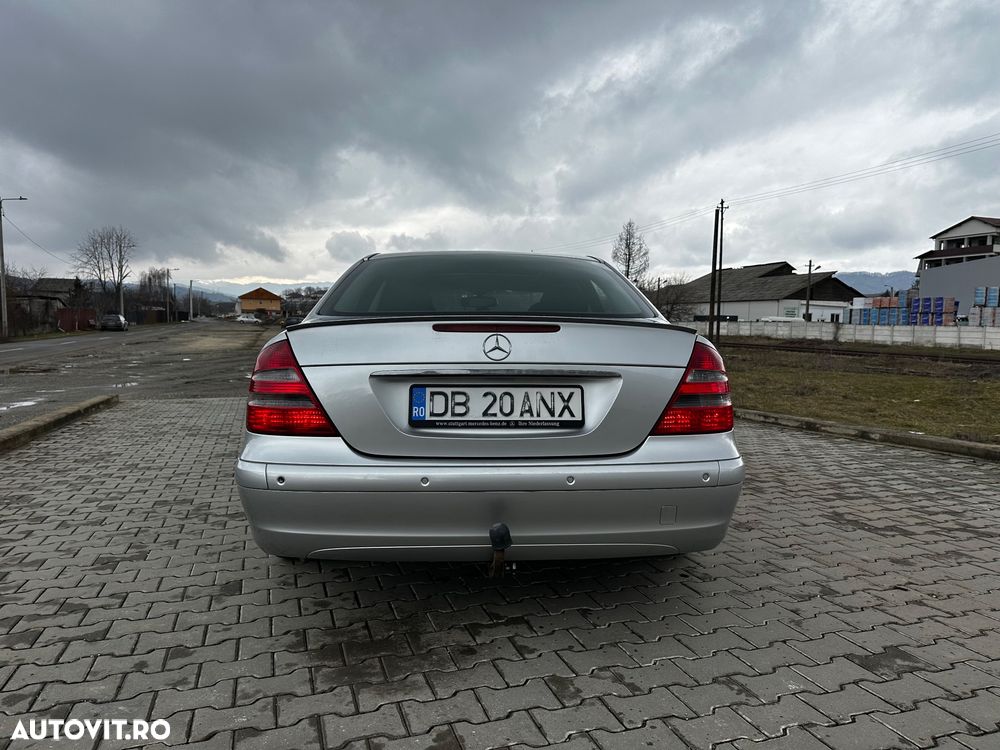 Mercedes-Benz E - 6