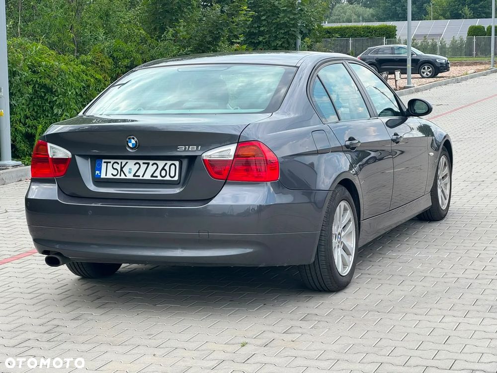 BMW Seria 3 318i - 7