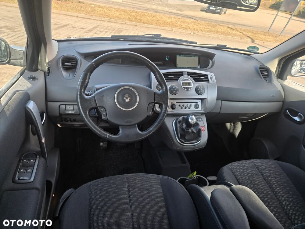 Renault Scenic - 10