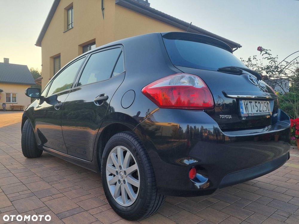 Toyota Auris - 2