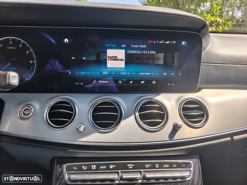 Mercedes-Benz E 300 de 4Matic 9G-TRONIC AMG Line - 25