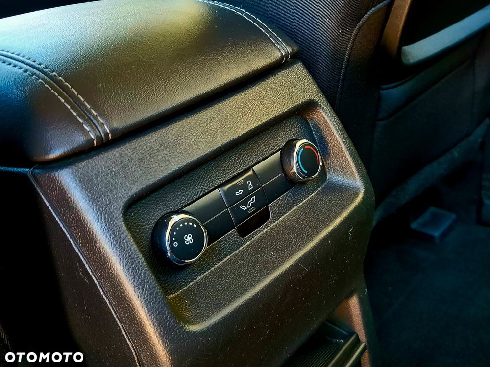 Ford Galaxy 2.0 TDCi Titanium PowerShift - 15