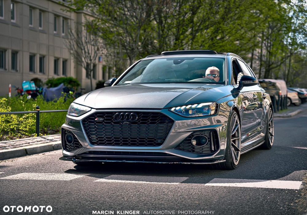 Audi RS4 Limousine TFSI Quattro Tiptronic - 1