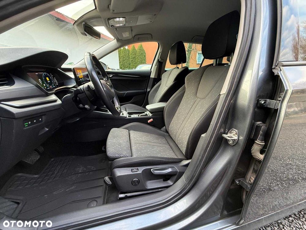 Skoda Octavia - 8