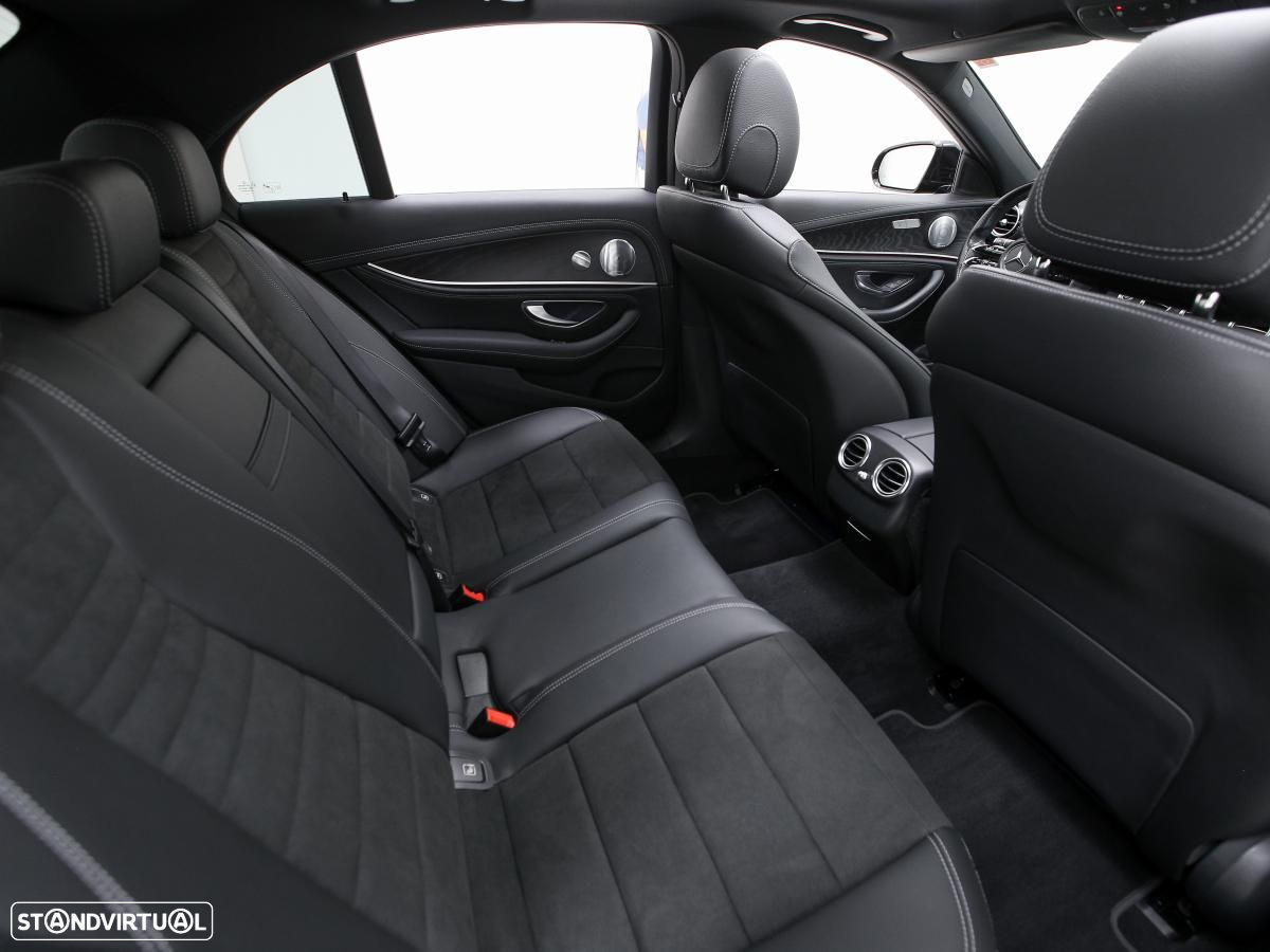 Mercedes-Benz E 300 de 9G-TRONIC AMG Line - 10