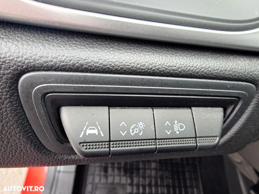 Renault Captur TCe 90 EVOLUTION - 13