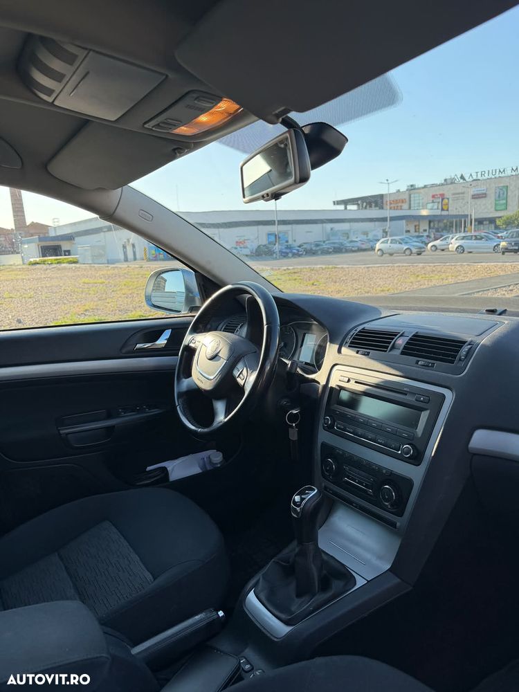 Skoda Octavia 2.0 TDI DPF Ambition - 5
