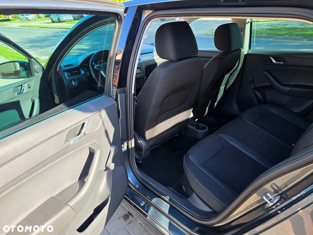 Skoda RAPID 1.2 TSI Ambition - 7