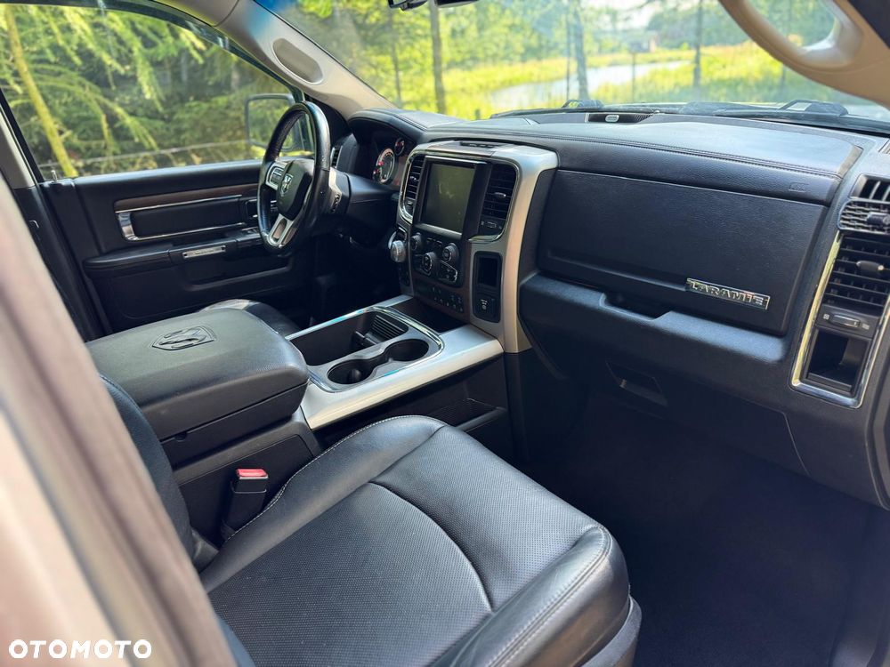 Dodge RAM 5.7 4x4 - 19