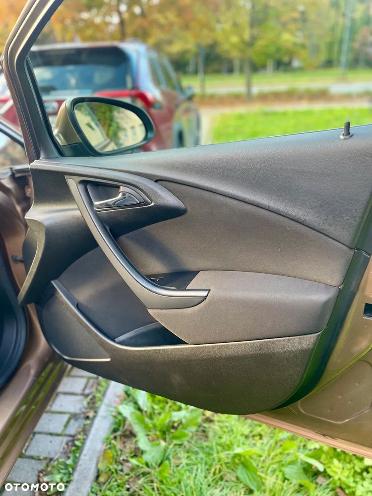 Opel Astra IV 1.6 CDTI Essentia - 20