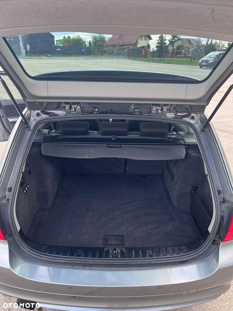 BMW Seria 3 320i - 15