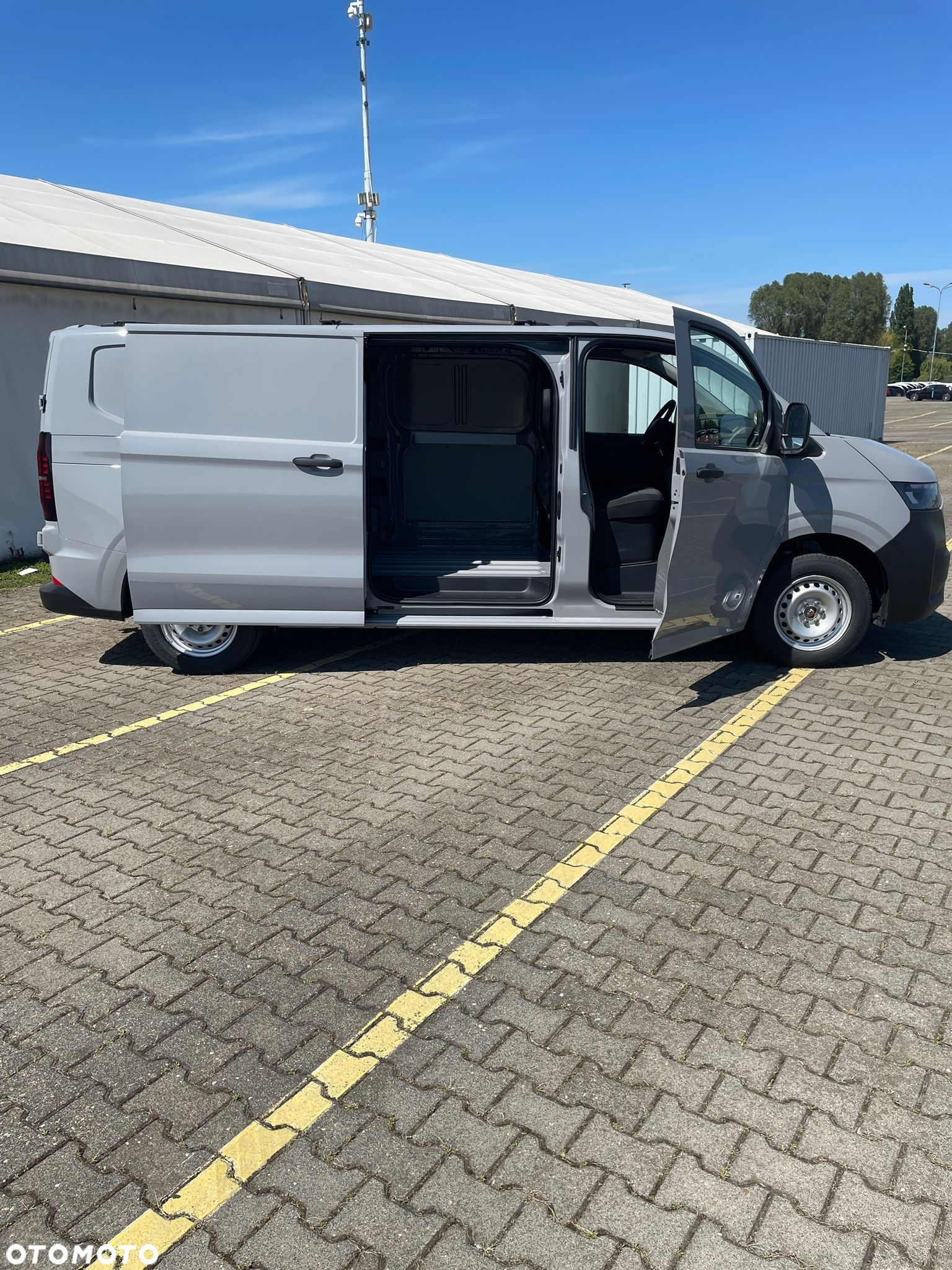 Volkswagen Transporter - 7