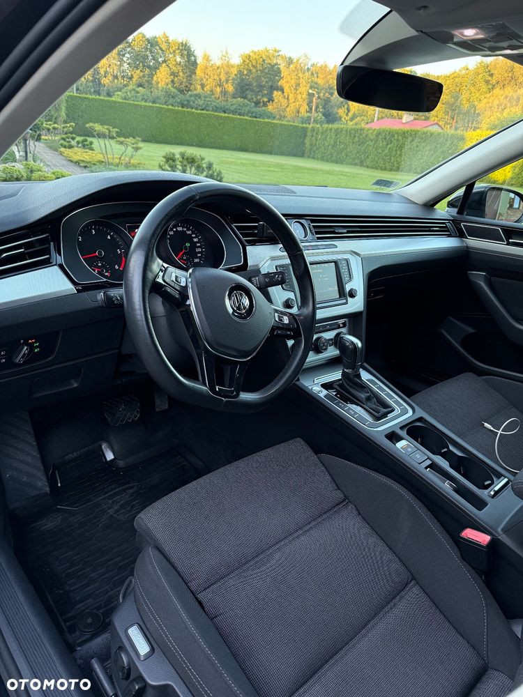 Volkswagen Passat 2.0 TDI SCR Comfortline DSG - 18