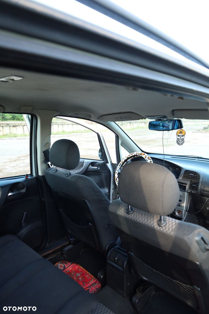 Opel Zafira 1.8 16V Comfort - 17
