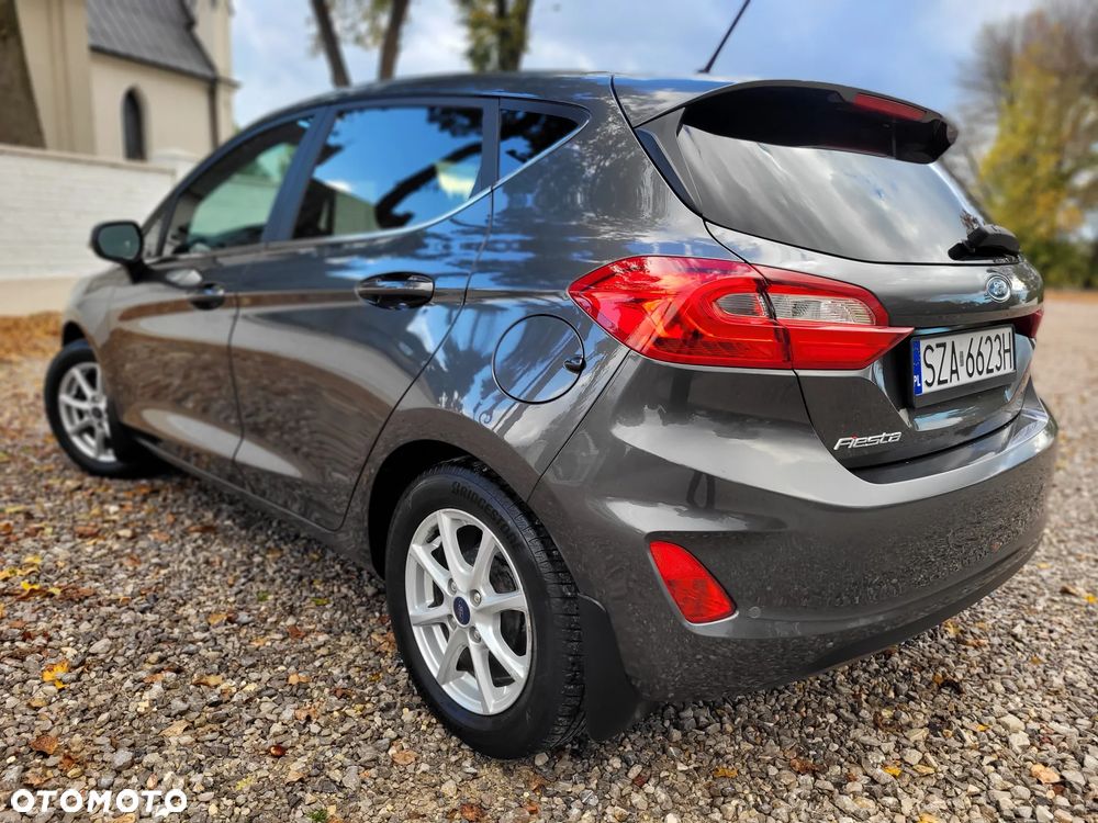 Ford Fiesta 1.1 S&S TITANIUM - 36