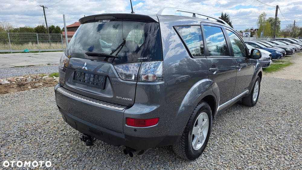 Mitsubishi Outlander 2.0 DI-D 4WD Inform - 6