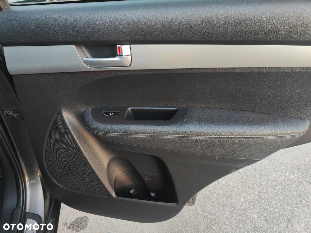 Kia Sorento 2.0 CRDI L 2WD - 26