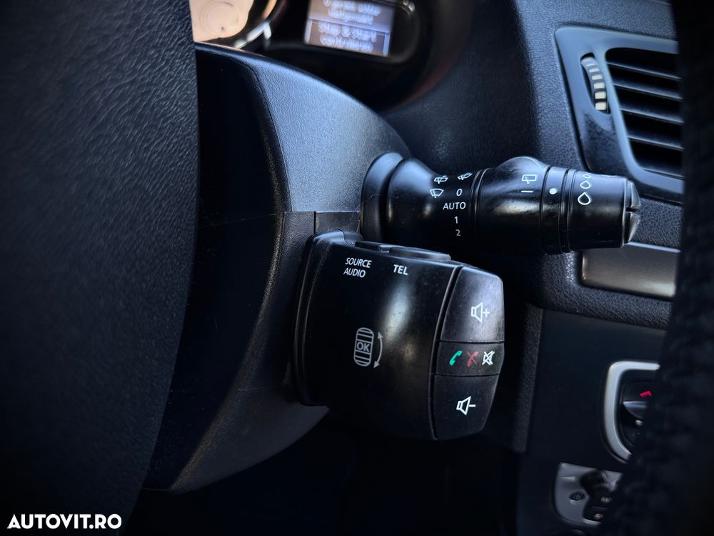 Renault Megane ENERGY dCi 110 Start & Stop LIMITED - 19