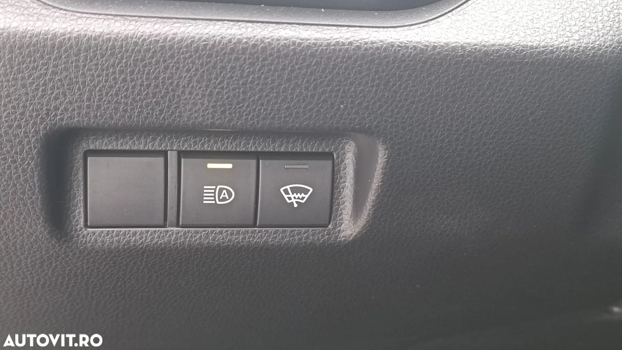 Toyota RAV4 - 10