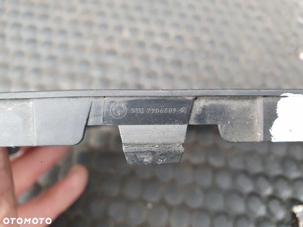 Kratka 7128613 7128614 7906809 Atrapa Nerki Nerka Gril Atrapka Zderzaka Przód M-Pakiet BMW 1 E81 E87 LCI Lift - 37