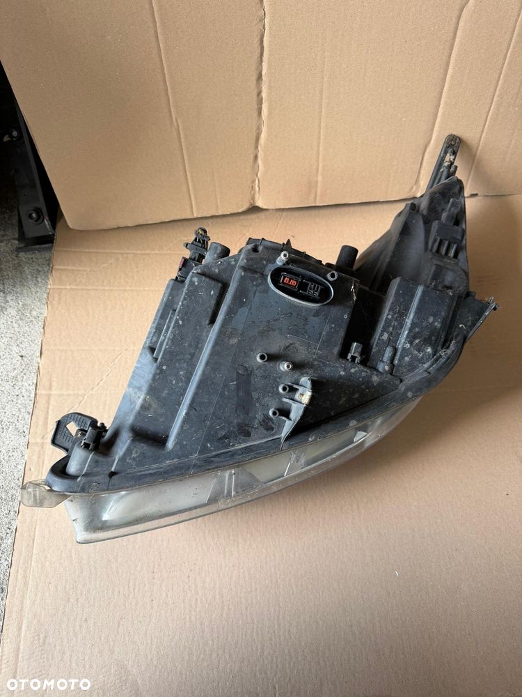 Lampa prawa przednia prawy przód XENON Opel Insignia A europa - 4