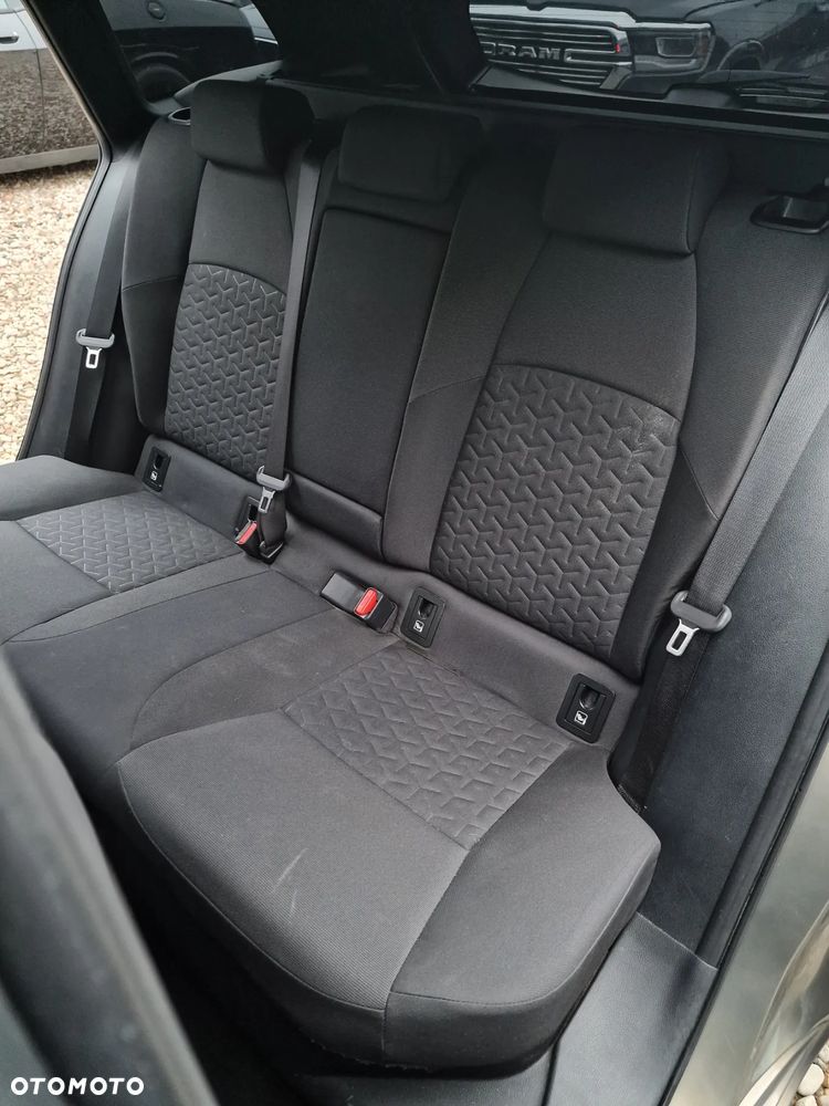 Toyota Corolla 2.0 Business Edition - 17