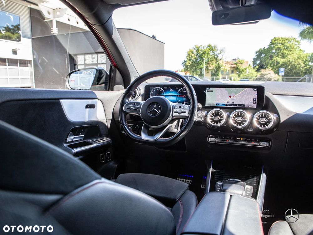 Mercedes-Benz GLA 250e AMG Line - 20