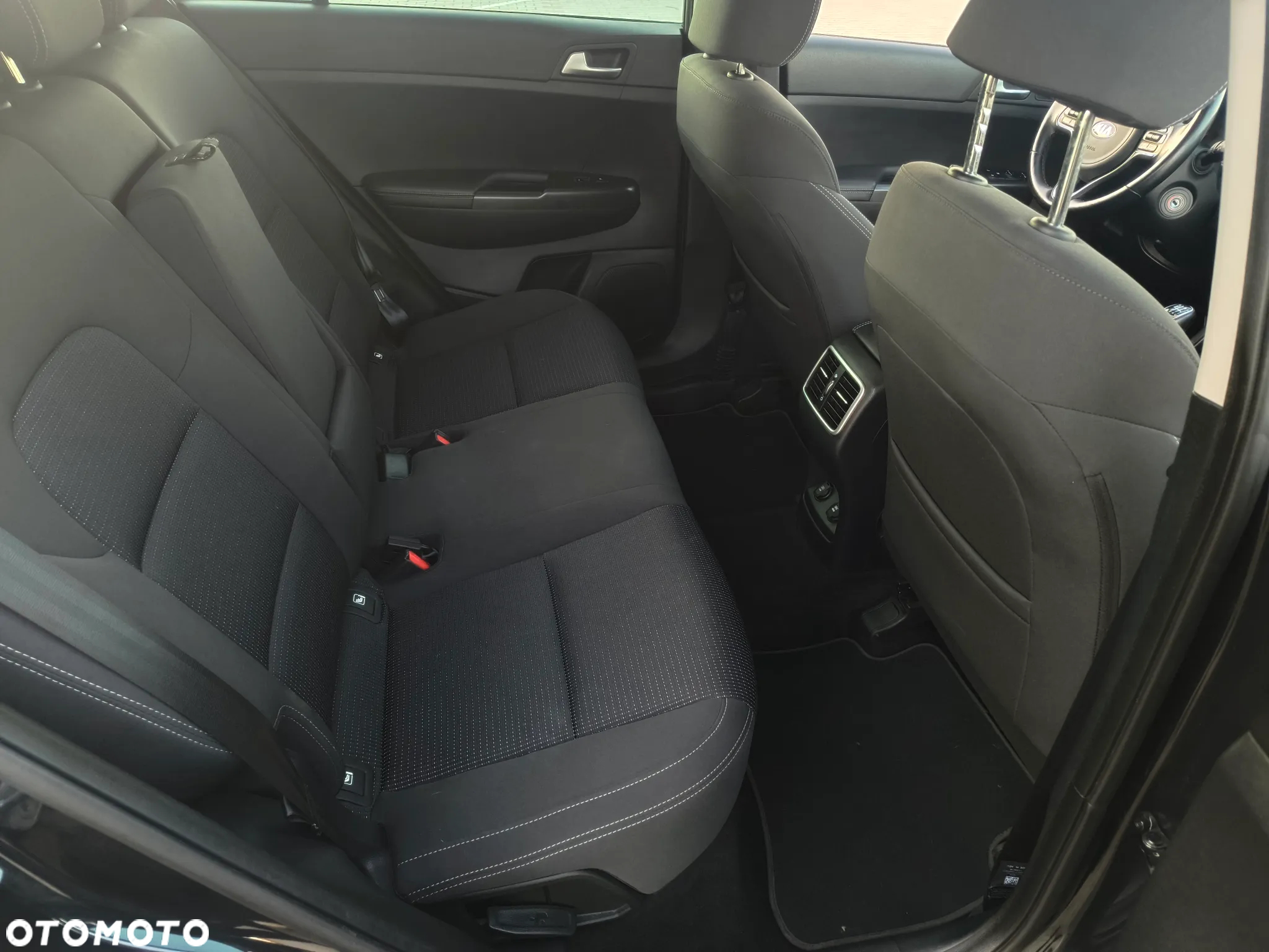 Kia Sportage 1.6 GDI 2WD DREAM-TEAM EDITION - 8